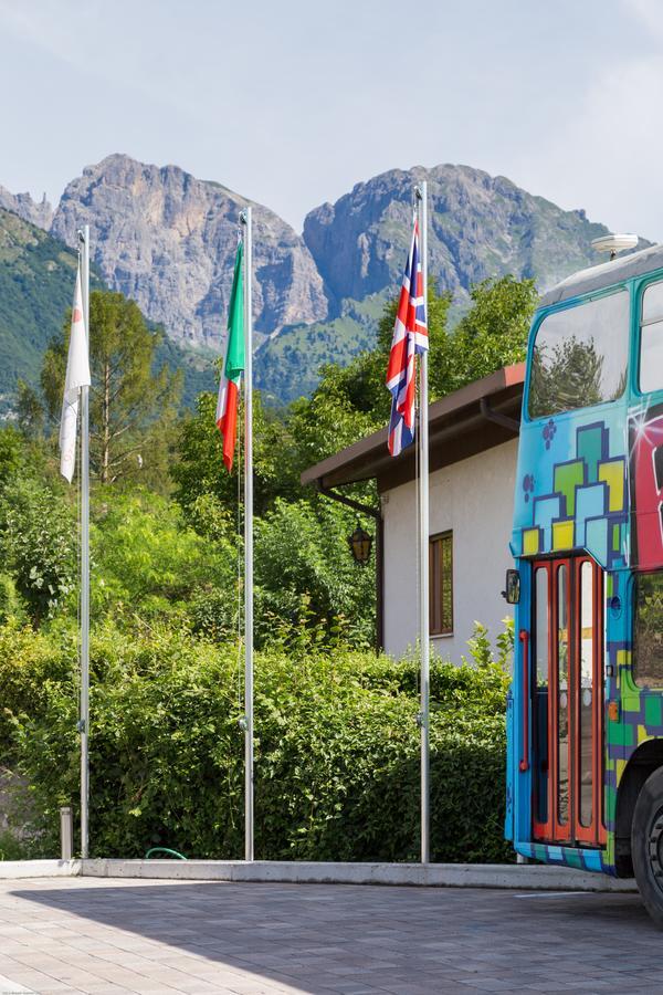 Bed In Bus Bed and Breakfast Belluno Eksteriør billede